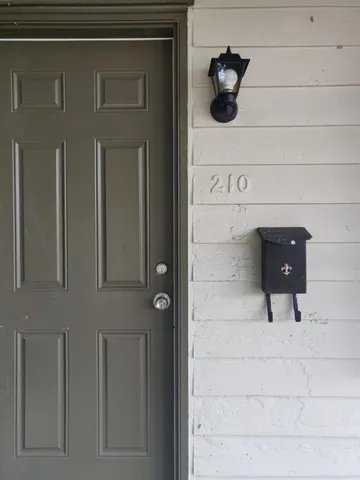 $2,700 | 210 Southwest 7th Street, Dania Beach, FL 33004