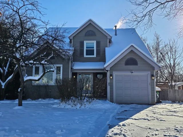 $2,900 | 45 Washington Avenue, Streamwood, IL 60107