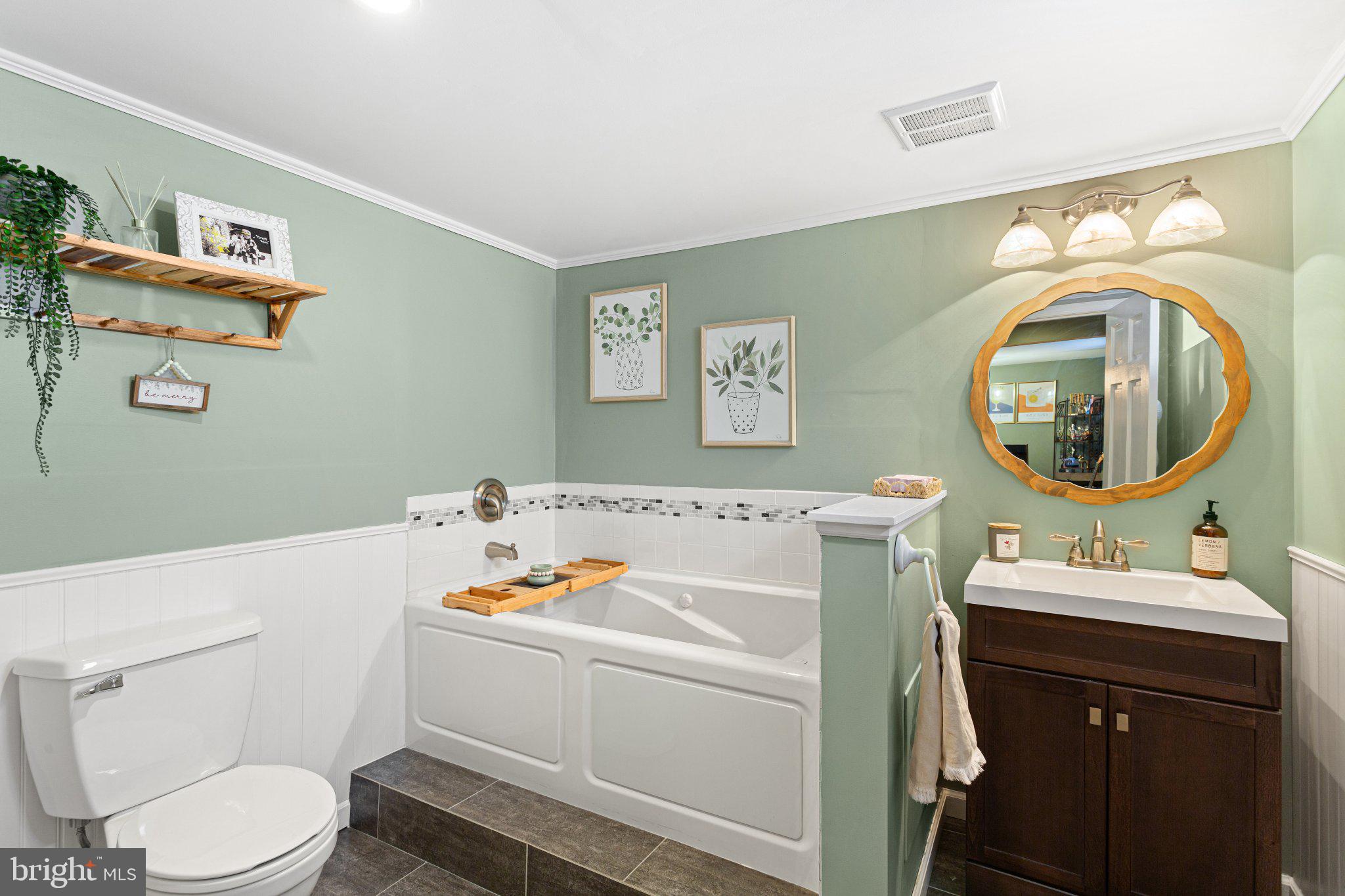 725 West 3rd Avenue Runnemede, NJ 08078 - Photo 24 of 35 a utility room with dryer and washer