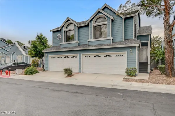 $318,800 | 4979 Strauss Drive, Las Vegas, NV 89146