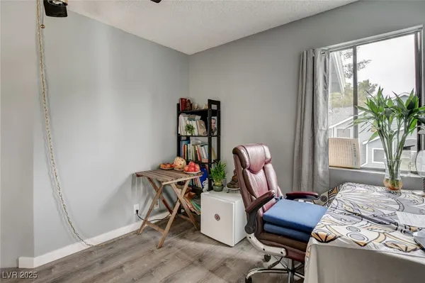 $318,800 | 4979 Strauss Drive, Las Vegas, NV 89146