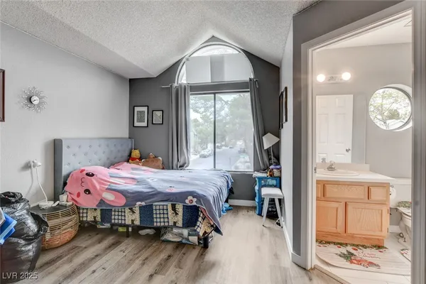 $318,800 | 4979 Strauss Drive, Las Vegas, NV 89146