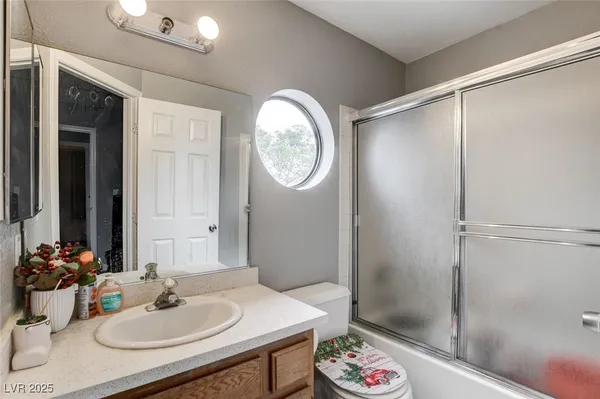 $318,800 | 4979 Strauss Drive, Las Vegas, NV 89146