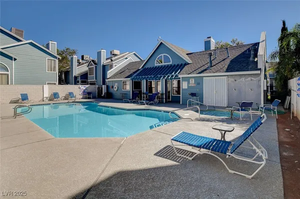 $318,800 | 4979 Strauss Drive, Las Vegas, NV 89146