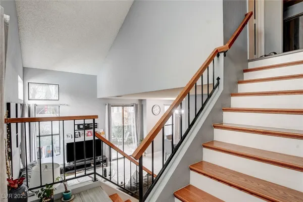 $318,800 | 4979 Strauss Drive, Las Vegas, NV 89146