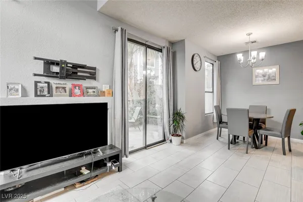 $318,800 | 4979 Strauss Drive, Las Vegas, NV 89146