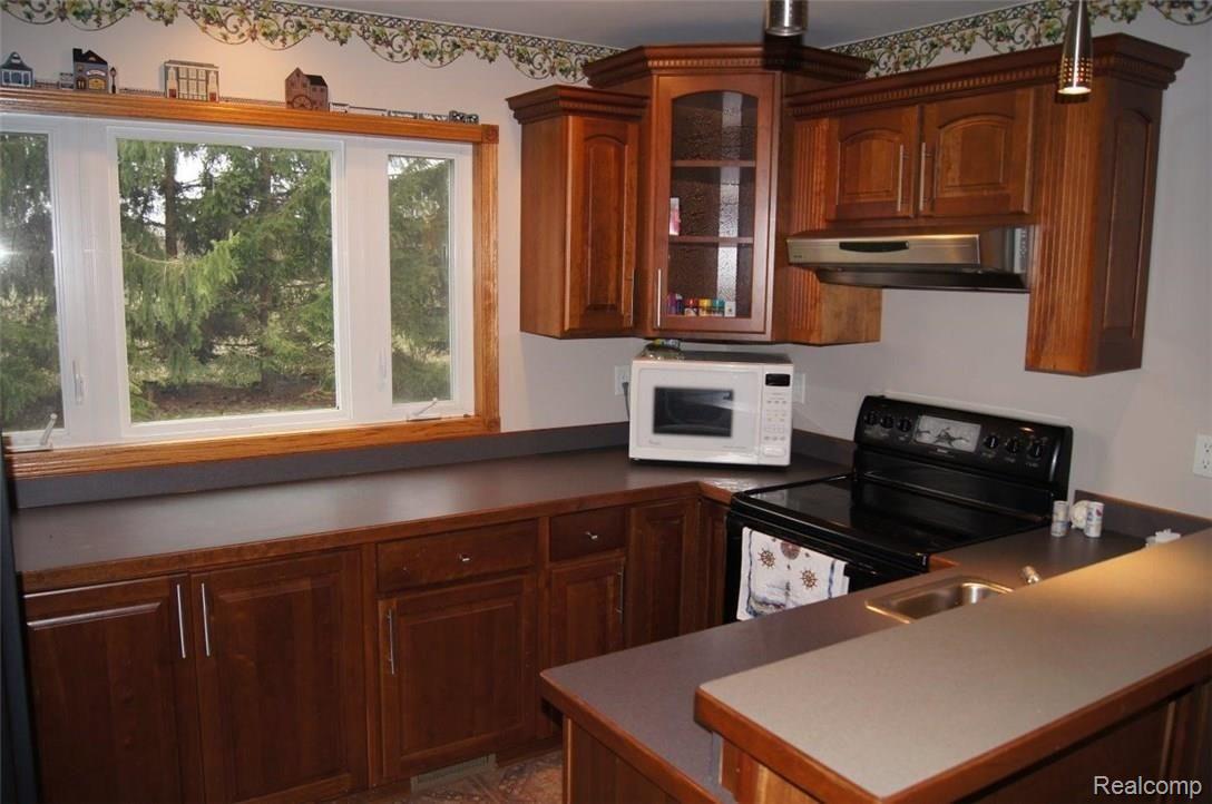 5607 5 Lakes Road North Branch, MI 48461 - Photo 13 of 32 DSC08293.jpg