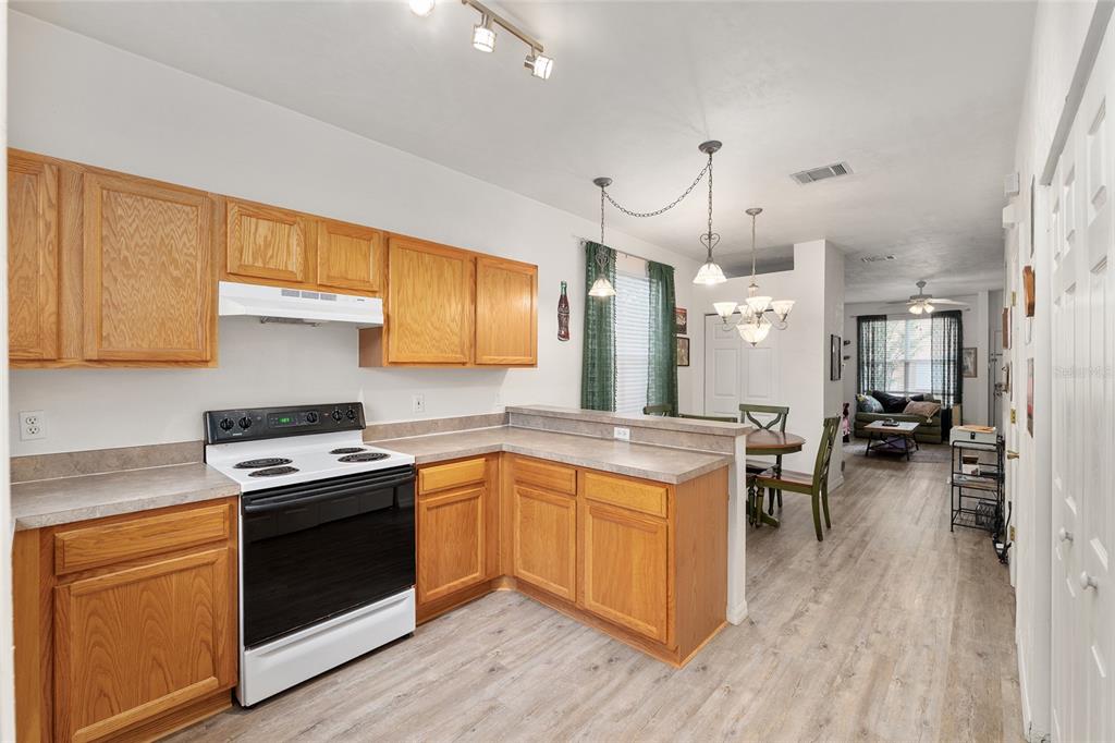 3960 Southwest 20th Avenue, Unit 1010 Gainesville, FL 32607 - Photo 6 of 34