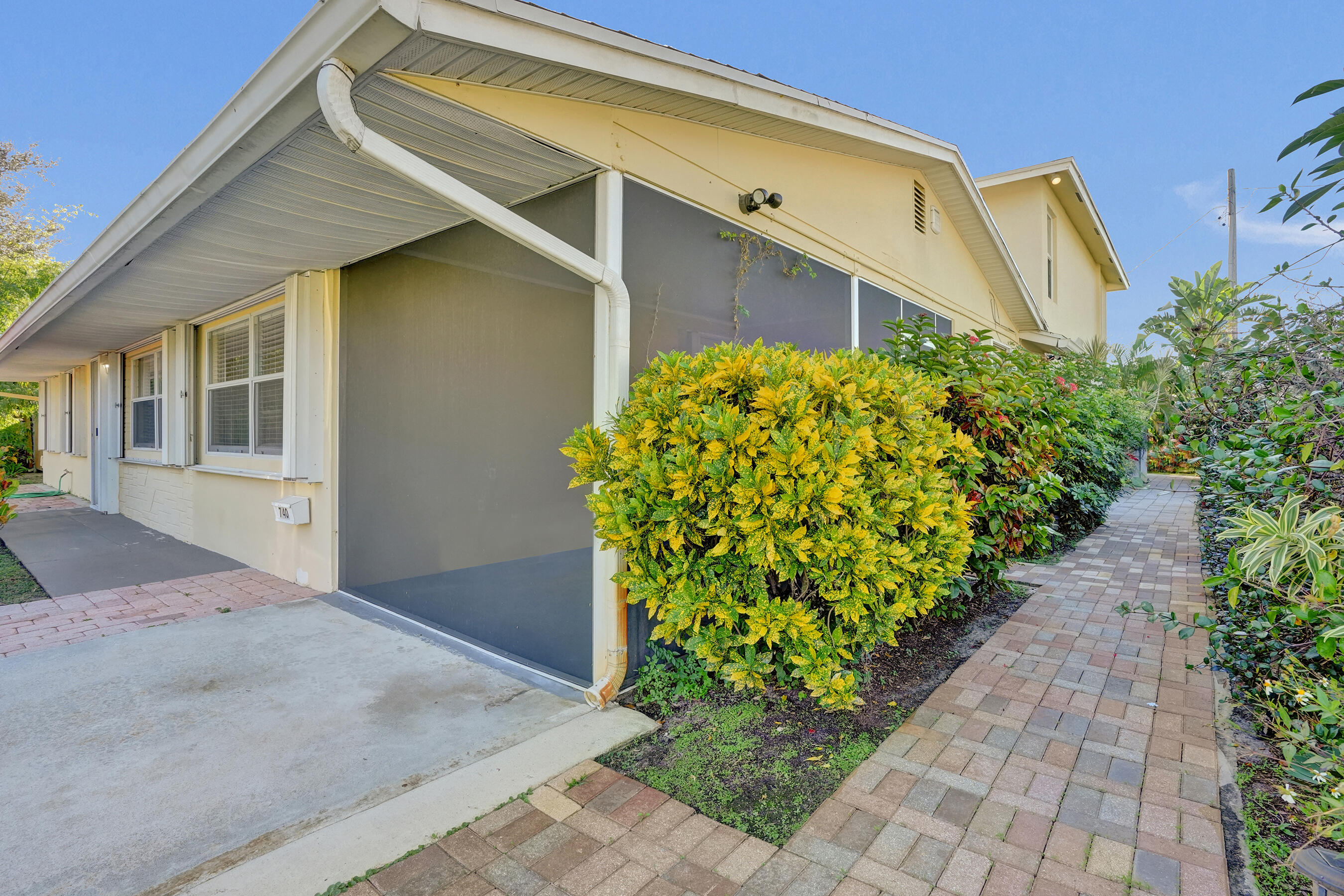 740 Buttonwood Road North Palm Beach, FL 33408 - Photo 2 of 44 DSC08354