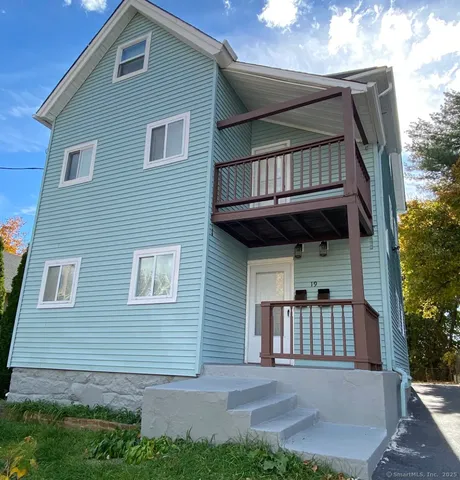 $2,175 | 19 Warren Street, Hartford, CT 06120