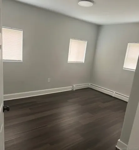 $2,175 | 19 Warren Street, Hartford, CT 06120