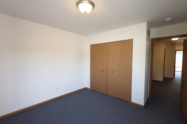 $2,500 | 1793 Grove Avenue, Schaumburg, IL 60193