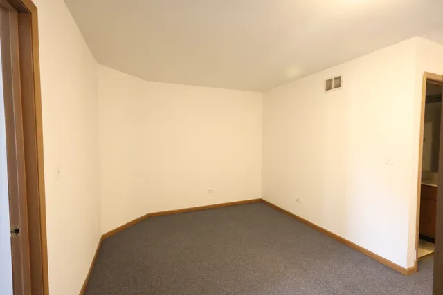 $2,500 | 1793 Grove Avenue, Schaumburg, IL 60193