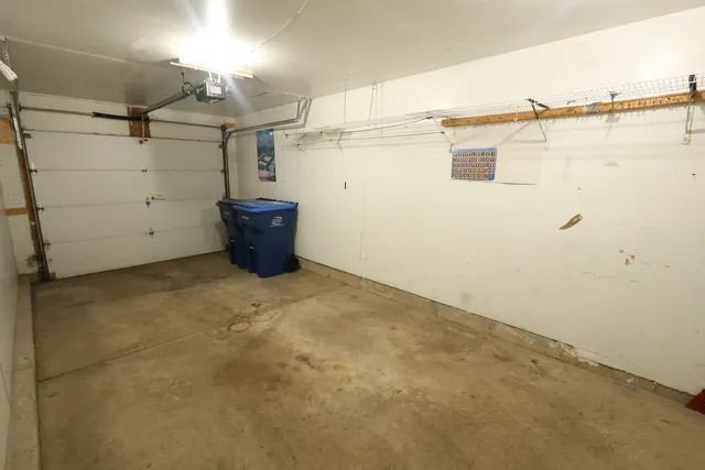 $2,500 | 1793 Grove Avenue, Schaumburg, IL 60193