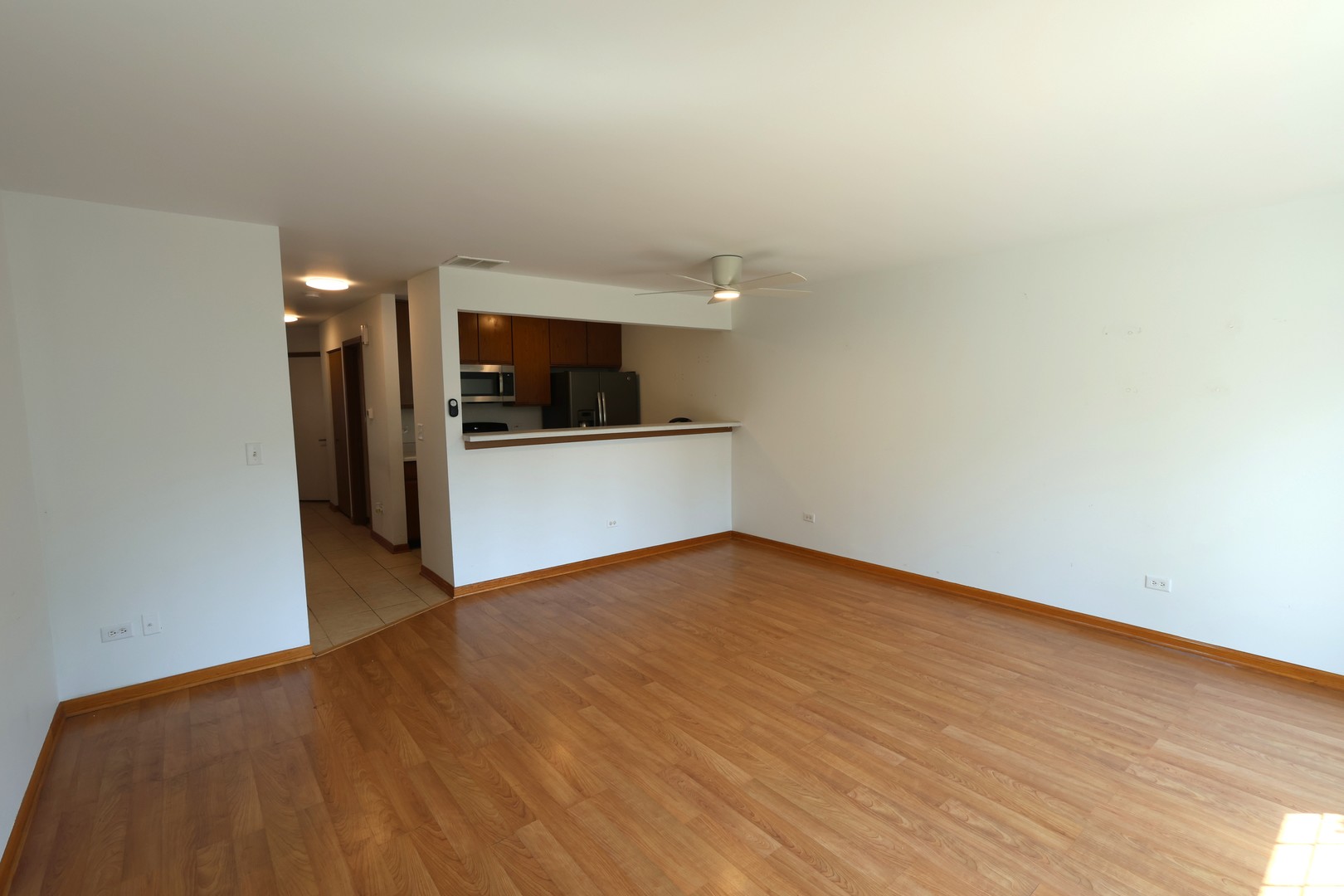 1793 Grove Avenue Schaumburg, IL 60193 - Photo 9 of 33