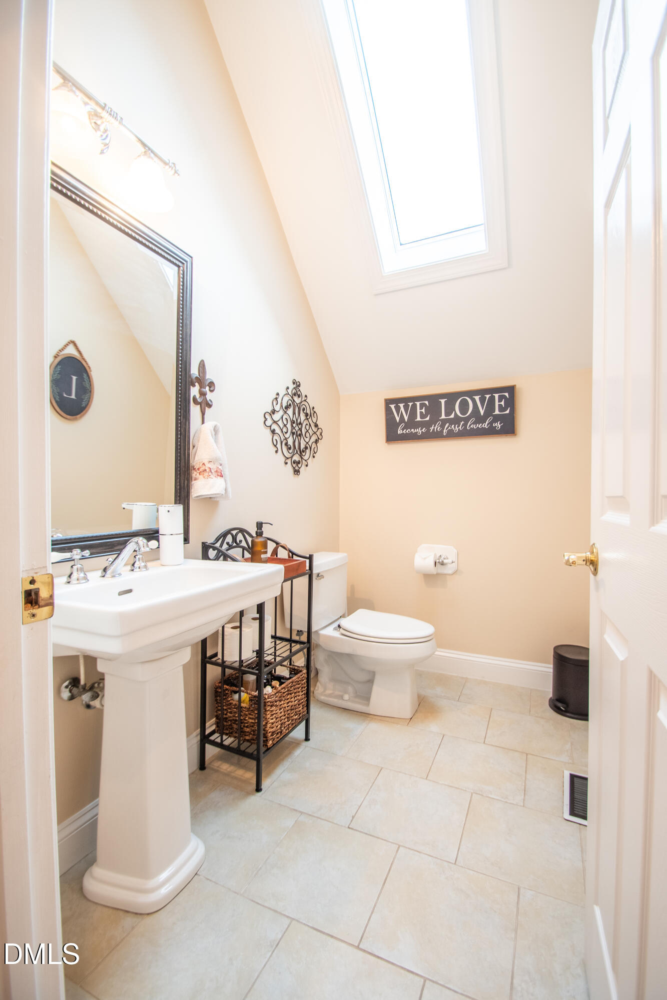 5708 Castlebrook Drive Raleigh, NC 27604 - Photo 32 of 47 AM3_6657-HDR