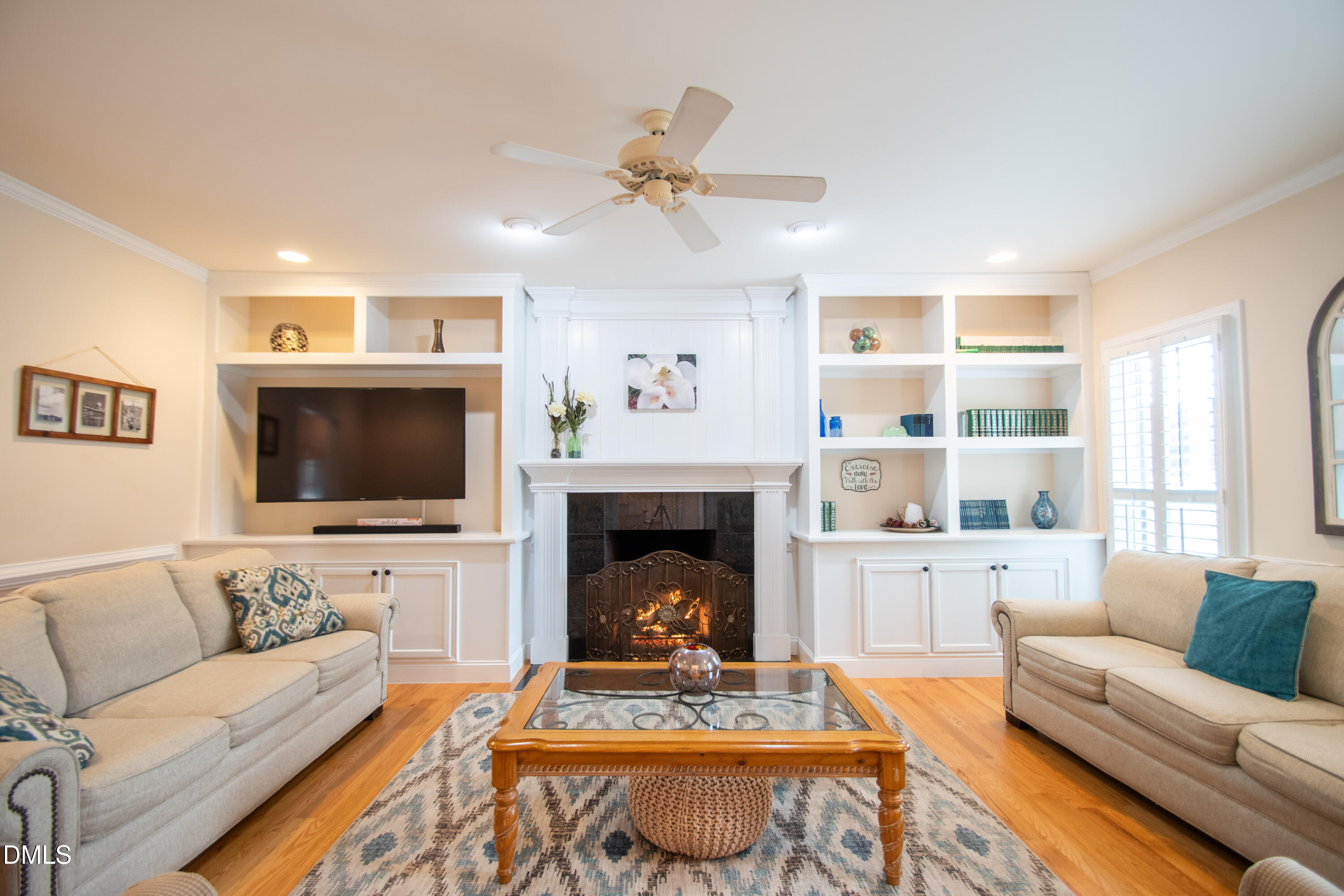 5708 Castlebrook Drive Raleigh, NC 27604 - Photo 7 of 47 LivingRoom