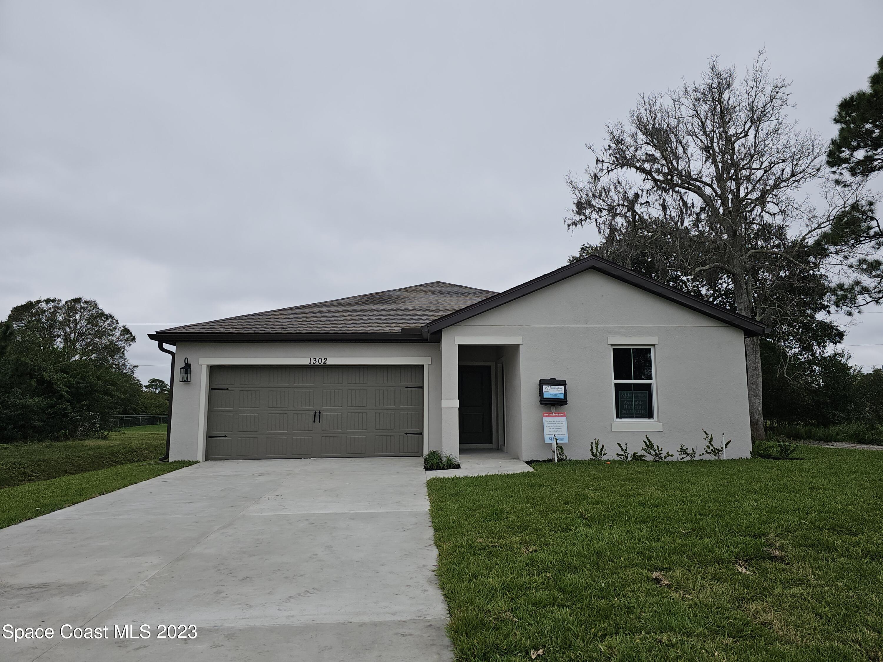 1302 Zanzibar Road Southeast Palm Bay, FL 32909 - Photo 1 of 10 20231127_111134