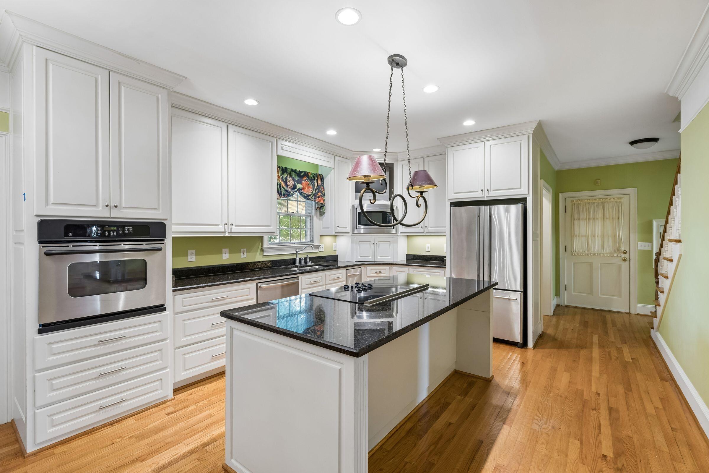 905 Raysor Street St. George, SC 29477 - Photo 20 of 85 020_905wraysorst-keeneyemarketing-032_46