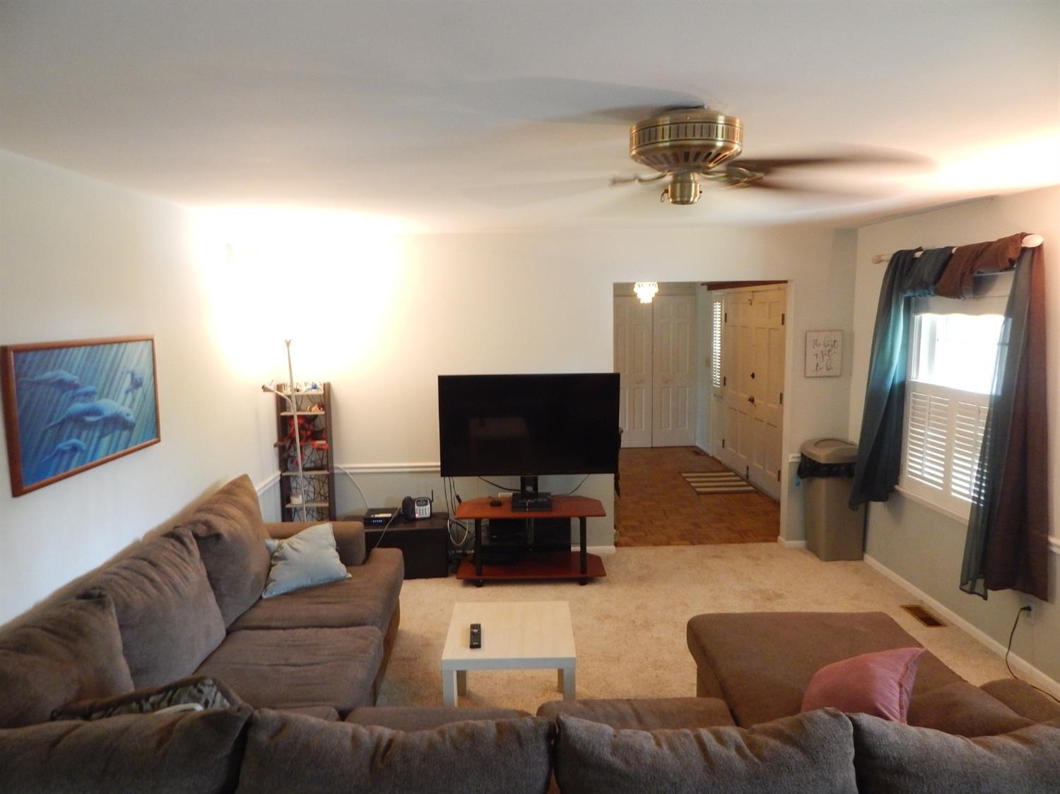 413 Riddle Road Cincinnati, OH 45231 - Photo 3 of 15 Gallery Image 3