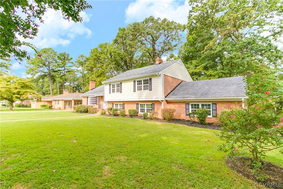 308 North Wilkinson Road Richmond, VA 23227 - Photo 3 of 24