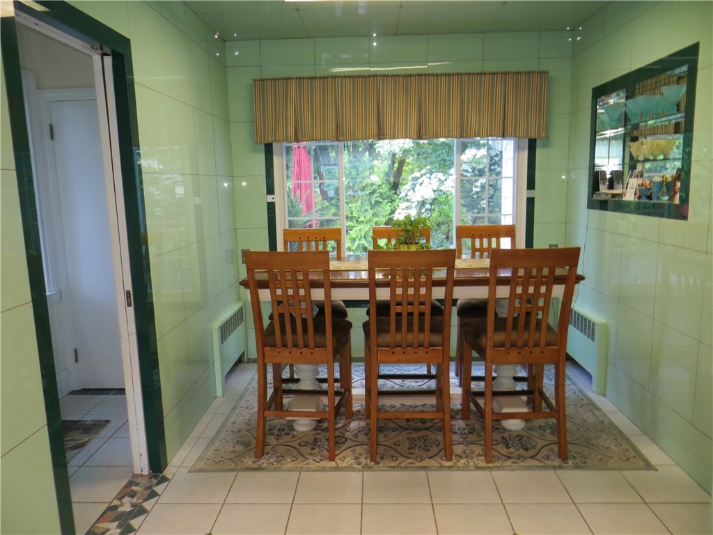 38-40 Haddon Hill Road Cranston, RI 02905 - Photo 12 of 23 Gallery Image 12