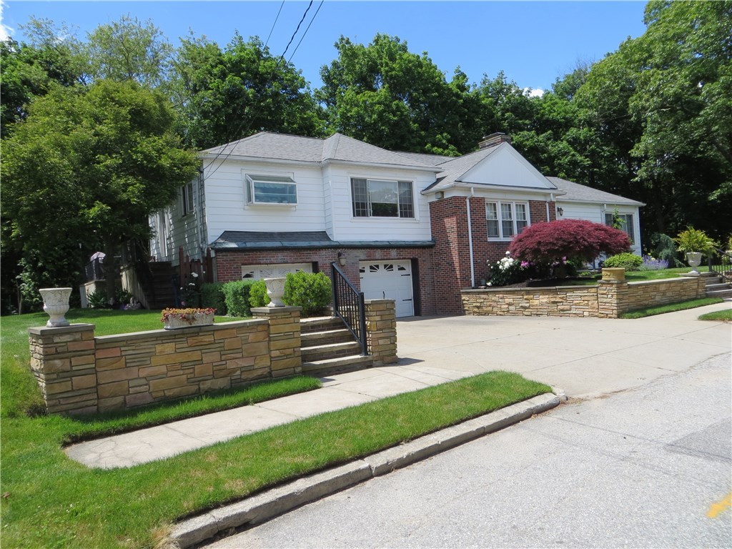 38-40 Haddon Hill Road Cranston, RI 02905 - Photo 2 of 23 Gallery Image 2