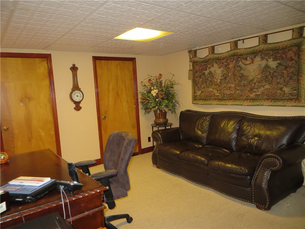 38-40 Haddon Hill Road Cranston, RI 02905 - Photo 21 of 23 Gallery Image 21