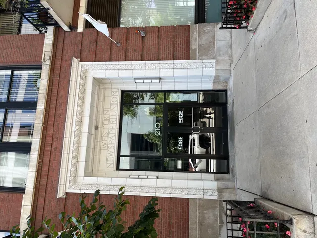 $2,700 | 210 South Desplaines Street, Unit 1407, Chicago, IL 60661