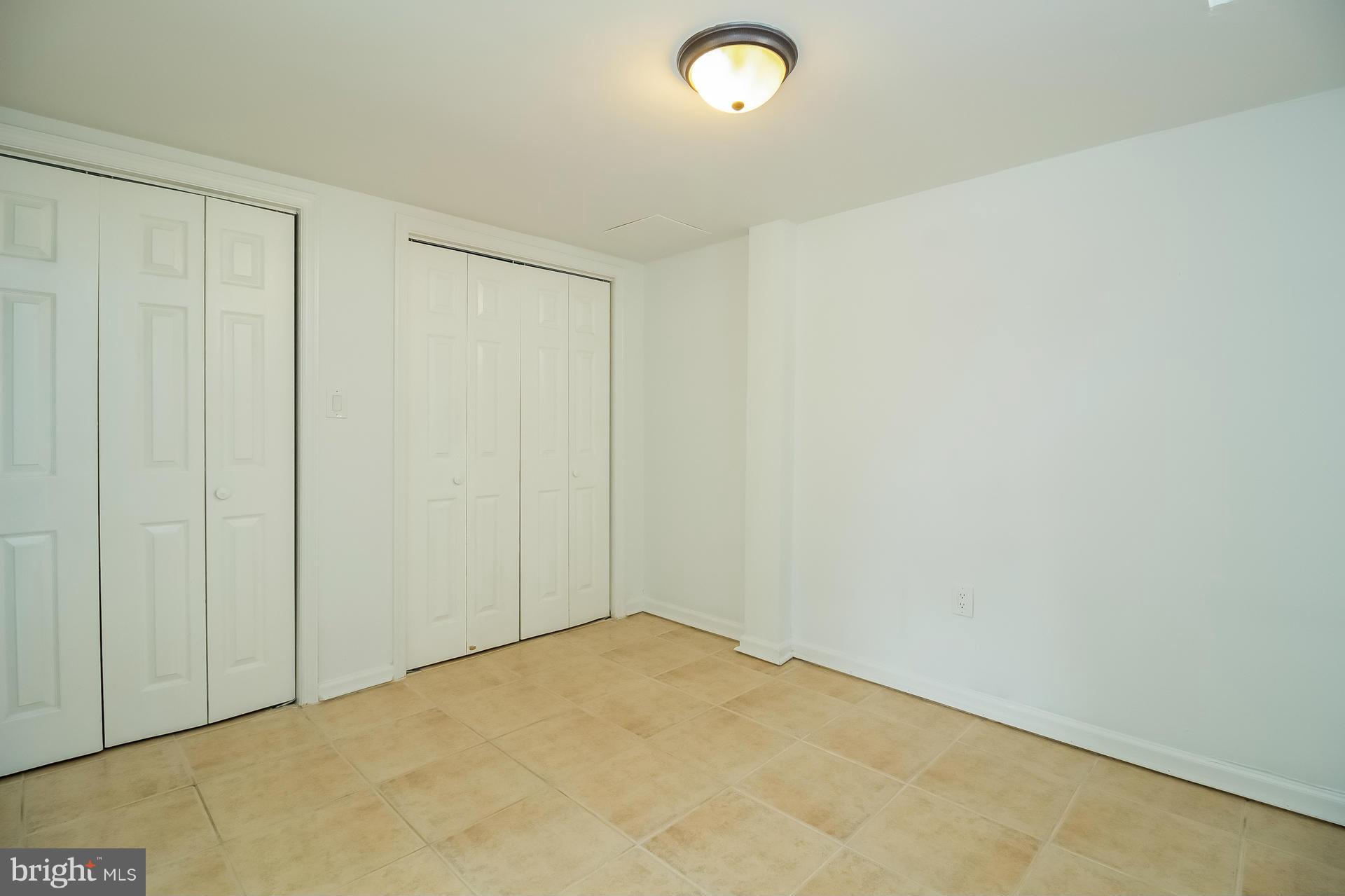 6113 Landover Road Cheverly, MD 20785 - Photo 16 of 29 Family Room