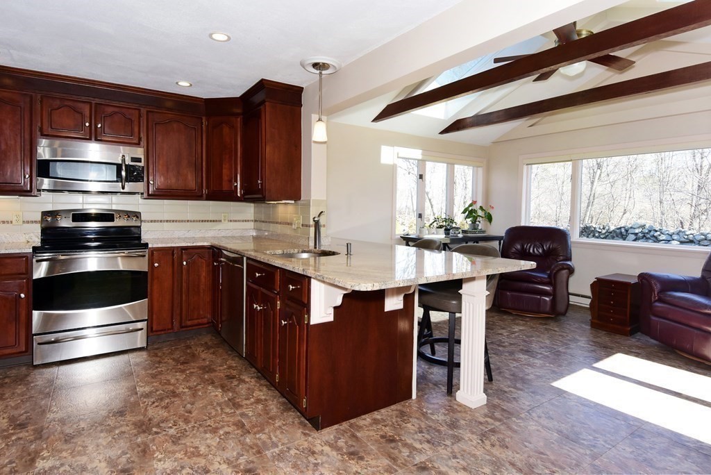 56 Reservoir Drive Danvers, MA 01923 - Photo 12 of 32