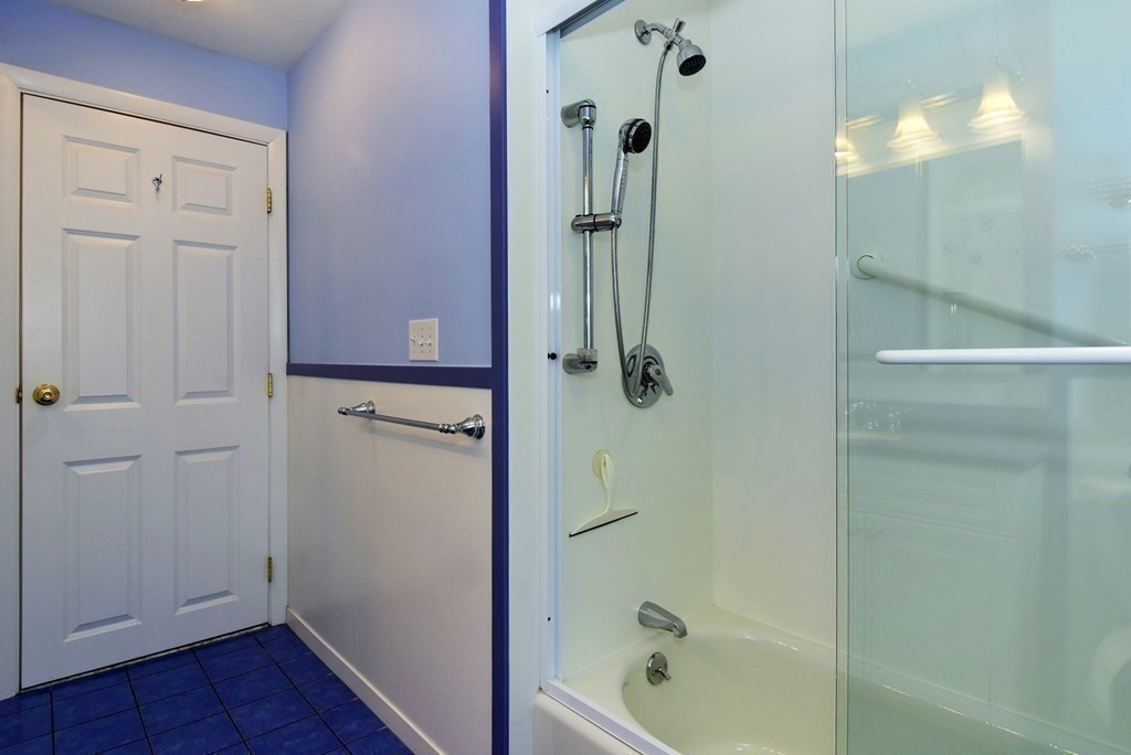 56 Reservoir Drive Danvers, MA 01923 - Photo 21 of 32