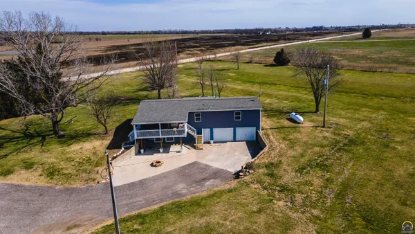 $389,000 | 251 Road 200, Emporia, KS 66801