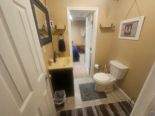 $389,000 | 251 Road 200, Emporia, KS 66801