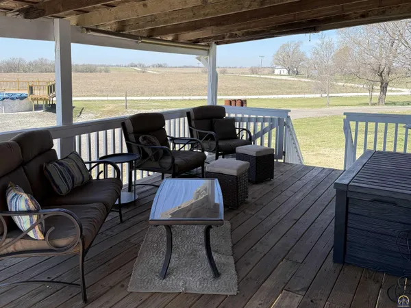 $389,000 | 251 Road 200, Emporia, KS 66801