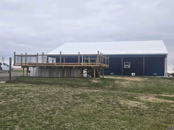 $389,000 | 251 Road 200, Emporia, KS 66801