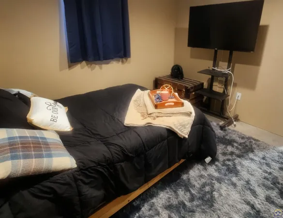 $389,000 | 251 Road 200, Emporia, KS 66801