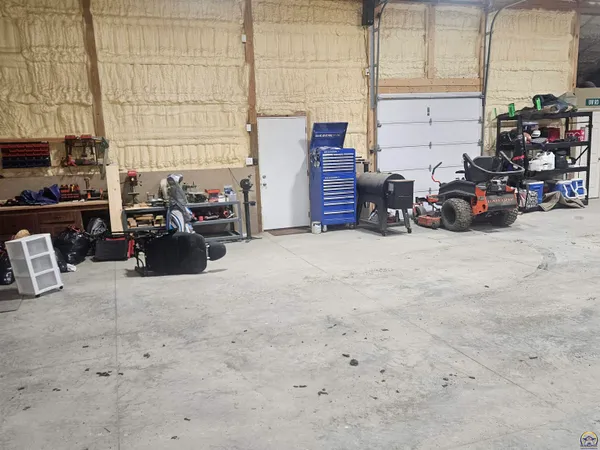 $389,000 | 251 Road 200, Emporia, KS 66801