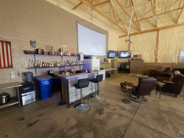 $389,000 | 251 Road 200, Emporia, KS 66801