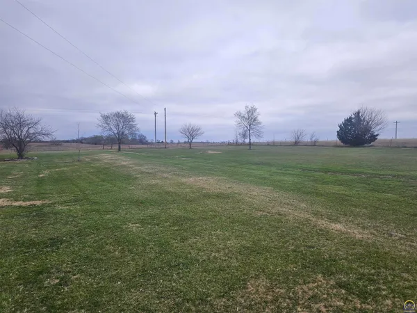 $389,000 | 251 Road 200, Emporia, KS 66801