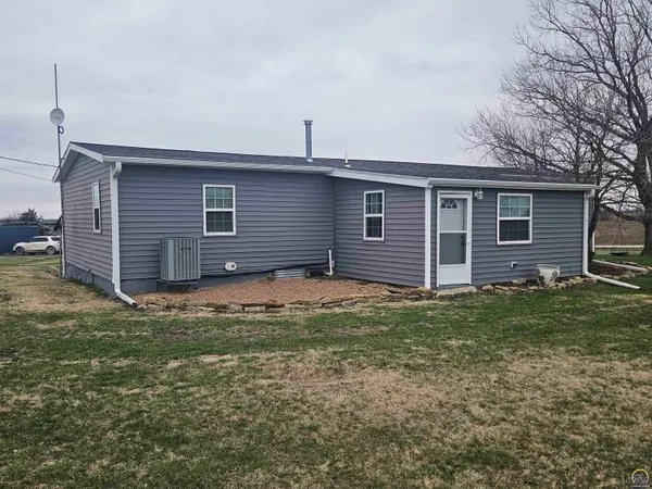 $389,000 | 251 Road 200, Emporia, KS 66801