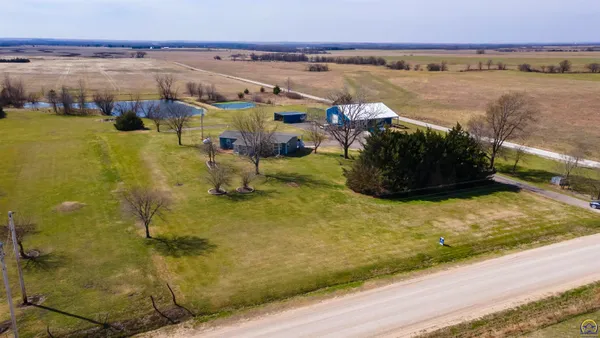 $389,000 | 251 Road 200, Emporia, KS 66801