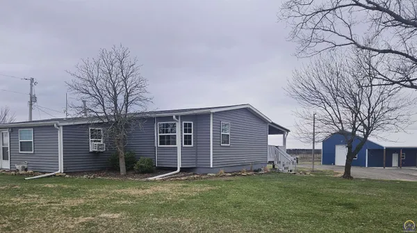 $389,000 | 251 Road 200, Emporia, KS 66801