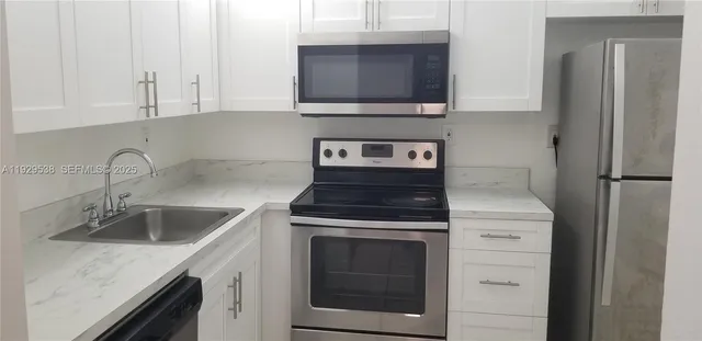 $1,450 | 1820 Southwest 81st Avenue, Unit 3305, North Lauderdale, FL 33068