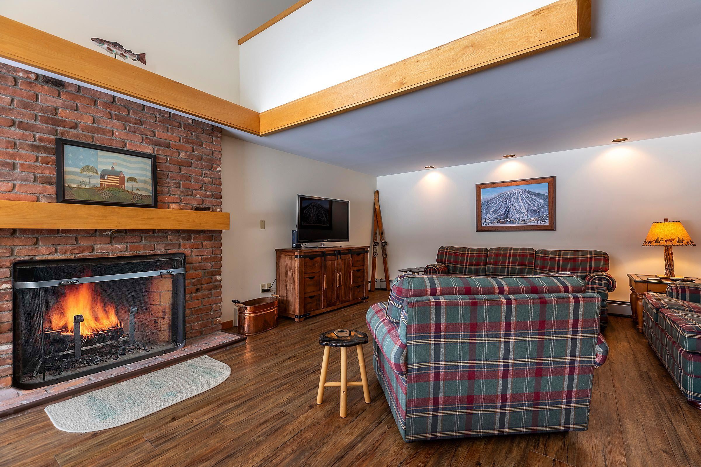 81 Pond View Road, Unit 81 Winhall, VT 05340 - Photo 10 of 39