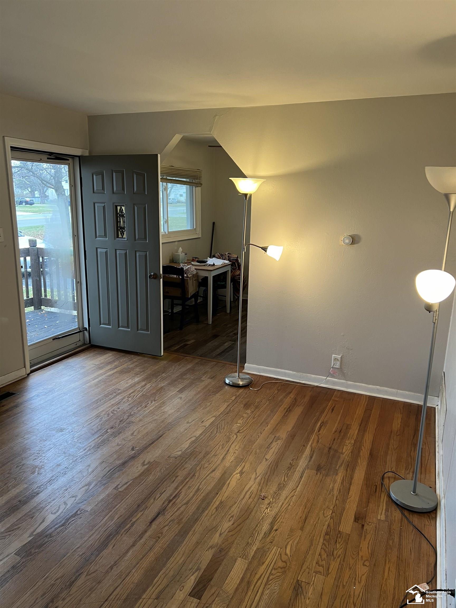 1934 South Custer Road Monroe, MI 48161 - Photo 8 of 31