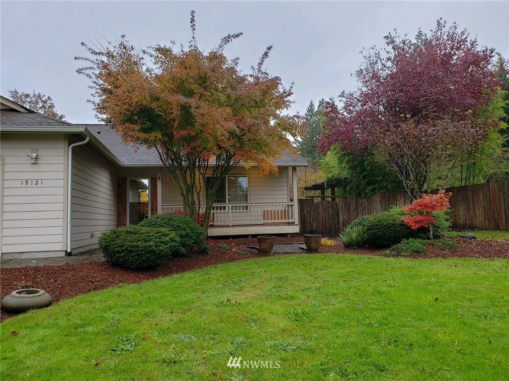 19121 Albany Street Southwest Rochester, WA 98579 - Photo 2 of 17