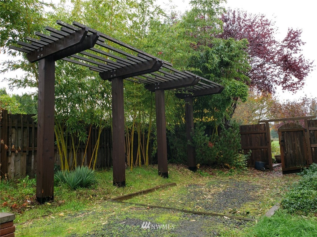 19121 Albany Street Southwest Rochester, WA 98579 - Photo 14 of 17