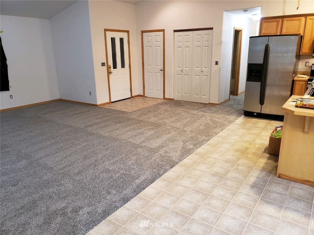 19121 Albany Street Southwest Rochester, WA 98579 - Photo 4 of 17