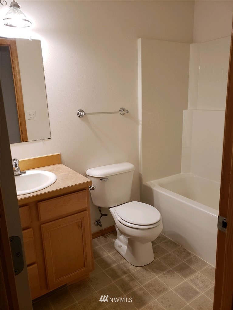 19121 Albany Street Southwest Rochester, WA 98579 - Photo 10 of 17